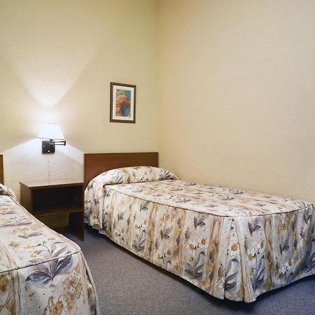 Balneario De Archena - Hotel Leon חדר תמונה