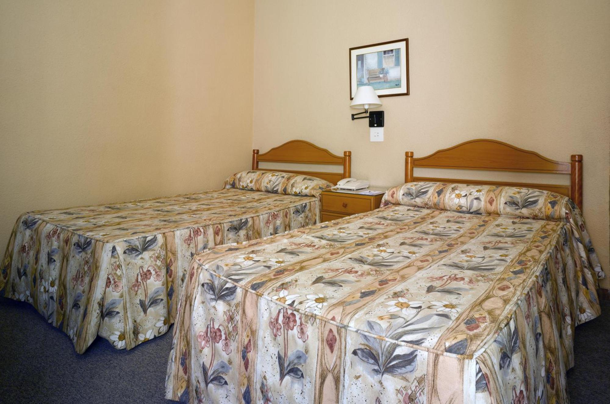 Balneario De Archena - Hotel Leon חדר תמונה